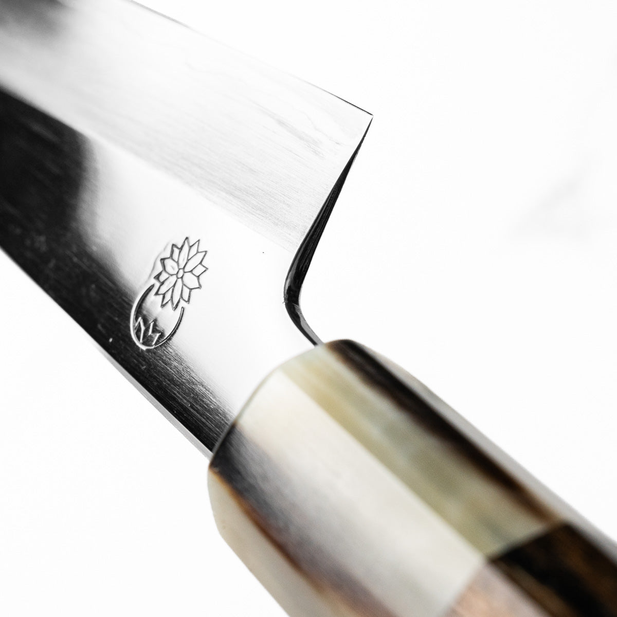 Sakai Kikumori "Choyo" Ginsan Petty 150mm - Persimmon