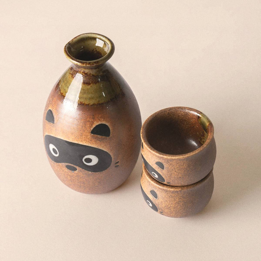 Sake Set - Racoon - angled view