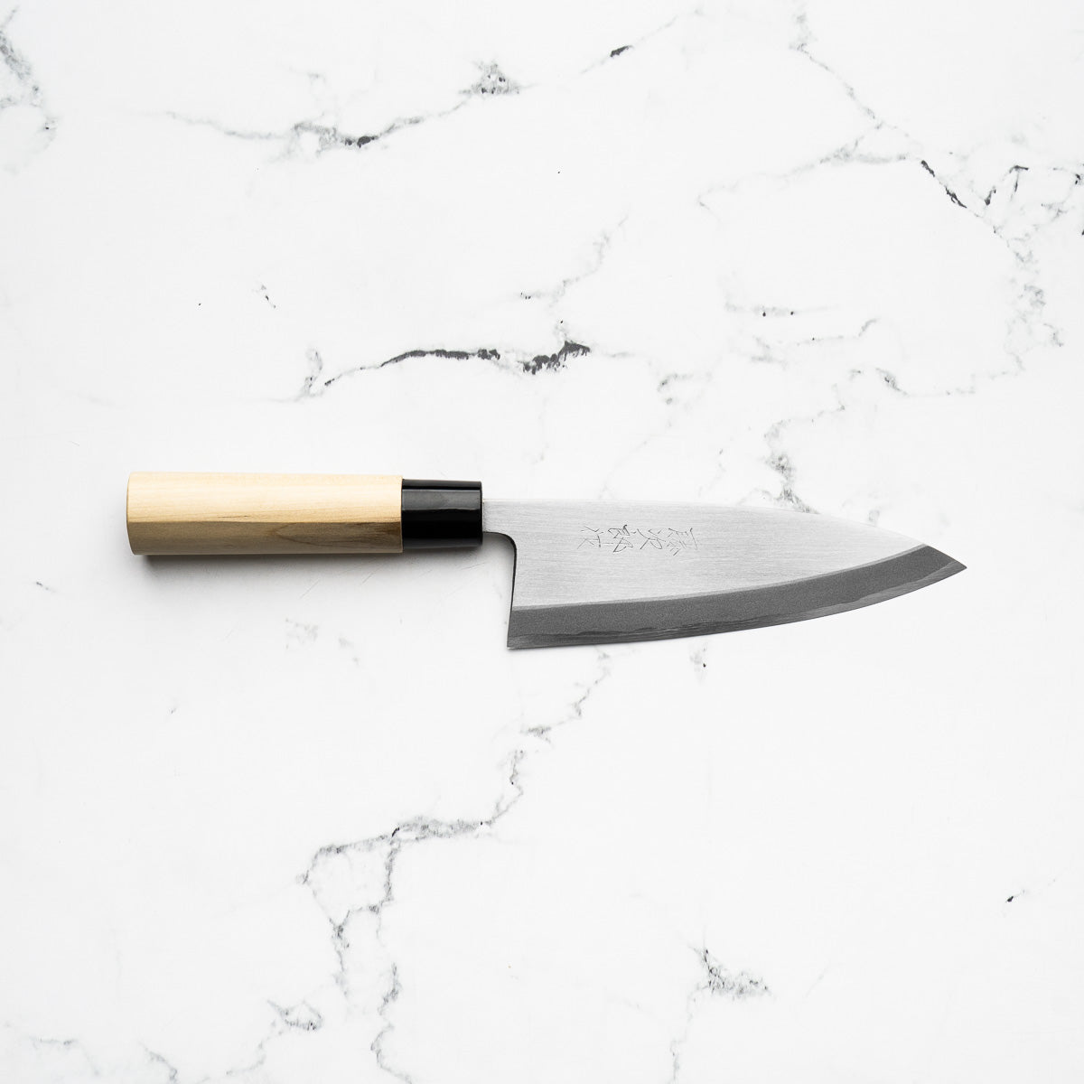 Tojiro F-902 Deba 165mm - handle detail