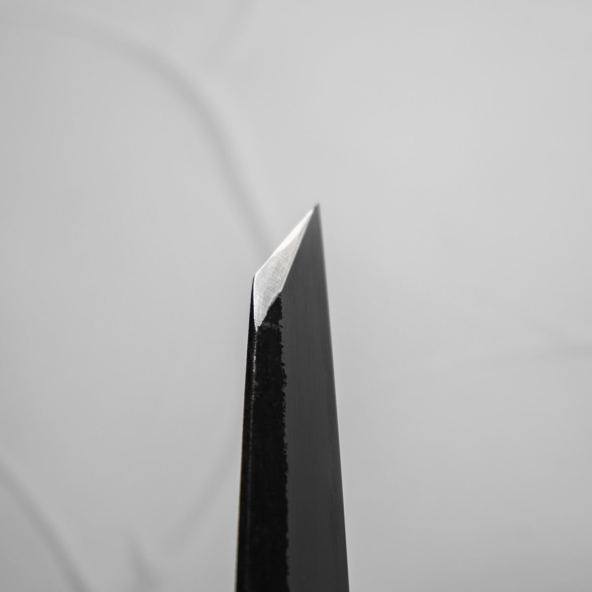 Sakai Kikumori "Kikuzuki Kuro" Kiritsuke Yanagiba 270mm
