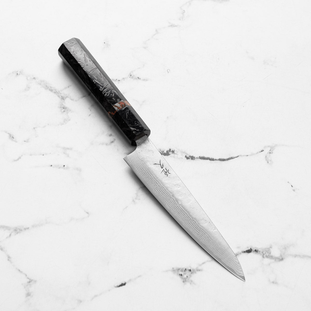 Tsunehisa 440C Damascus Tsuchime Petty 135mm - Carbon Fibre