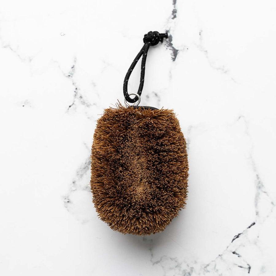 Fujita Kinzoku - Palm Fibre Scrubbing Brush