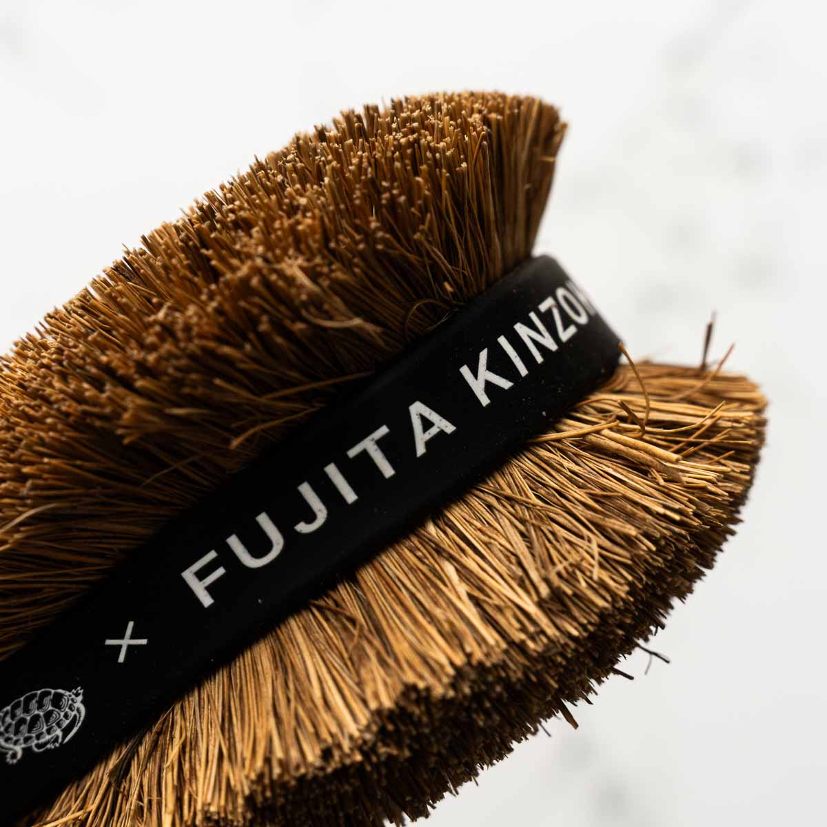 Fujita Kinzoku - Palm Fibre Scrubbing Brush