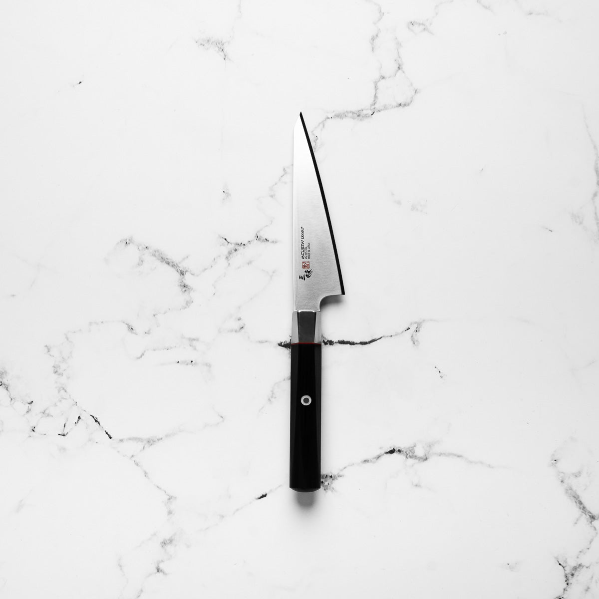 Mcusta Zanmai "Hybrid" VG10 Honesuki 145mm - blade detail