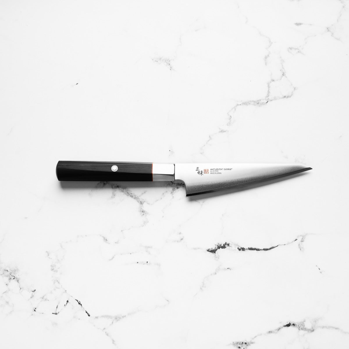 Mcusta Zanmai "Hybrid" VG10 Honesuki 145mm - handle detail