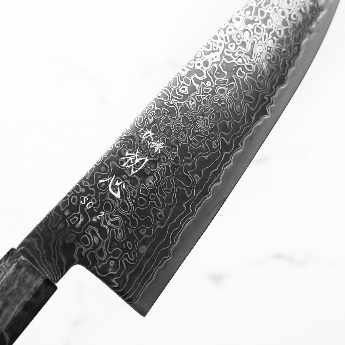 【美品】NASCOキュシュドロアー Hatsukokoro Ryuhyo Kurozome SG2 Damascus Santoku 180mm - Maple