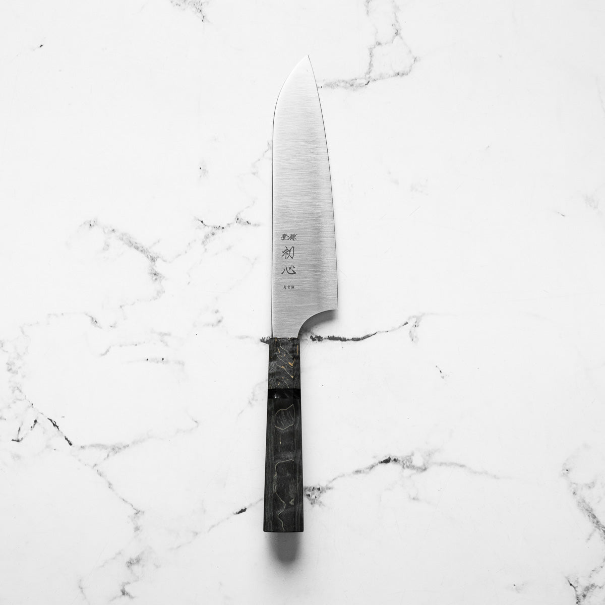 Hatsukokoro Hayabusa Blue Super Santoku 180mm - Dark Maple