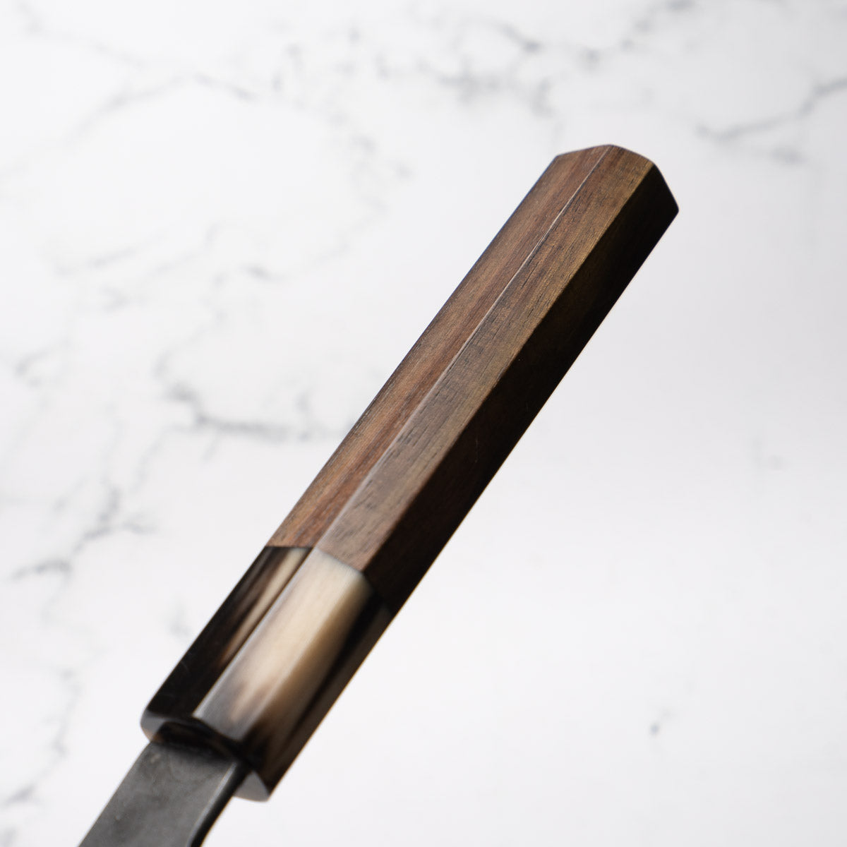 Mutsumi Hinoura Ajikataya White 2 Gyuto 210mm - Rosewood / White Horn
