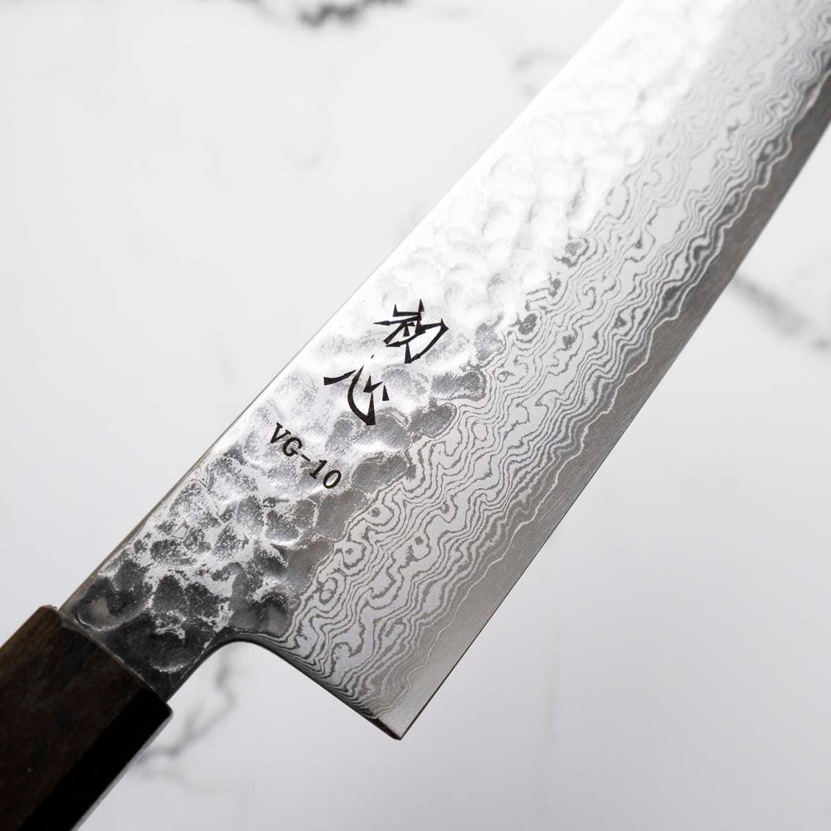 Hatsukokoro Hayabusa VG10 Damascus Tsuchime Santoku 180mm – Chef's