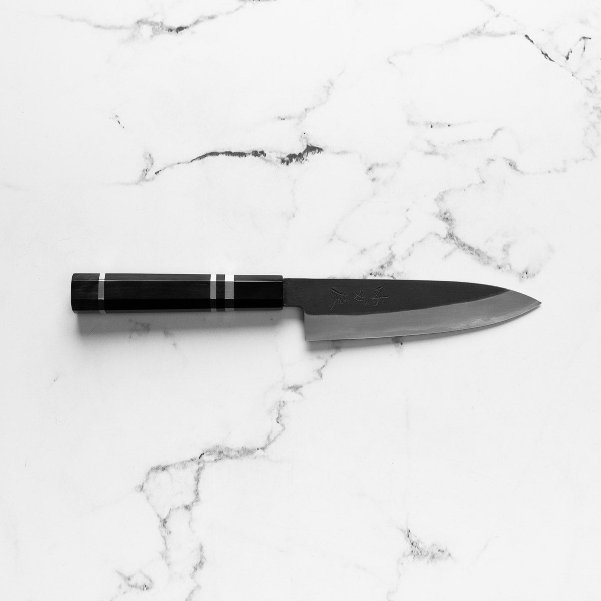 Mutsumi Hinoura Ajikataya White 2 SS Clad Petty 135mm - Ebony w/ Double Black Horn (3 rings)
