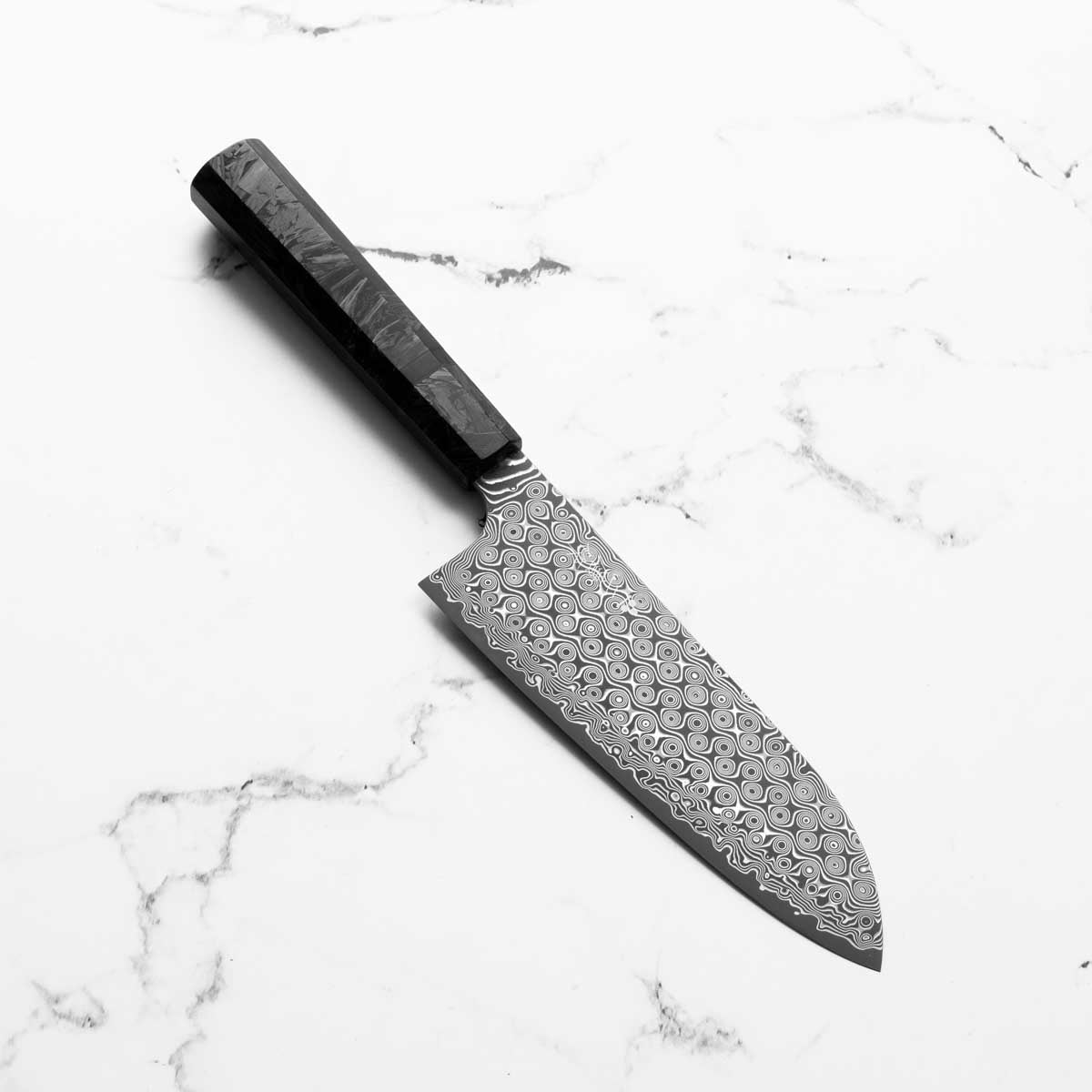 Nigara Hamono "Anmon" SG2 Damascus Santoku 180mm - Dark Carbon Fibre