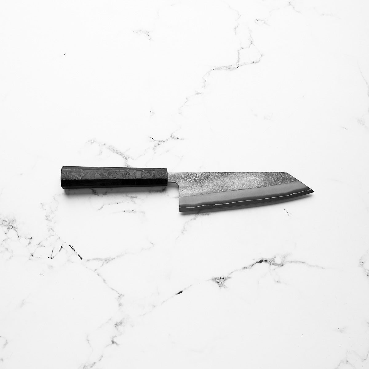 Yoshikane (Hatsukokoro) SKD Nashiji Bunka 165mm - Dark Carbon Fibre - handle detail