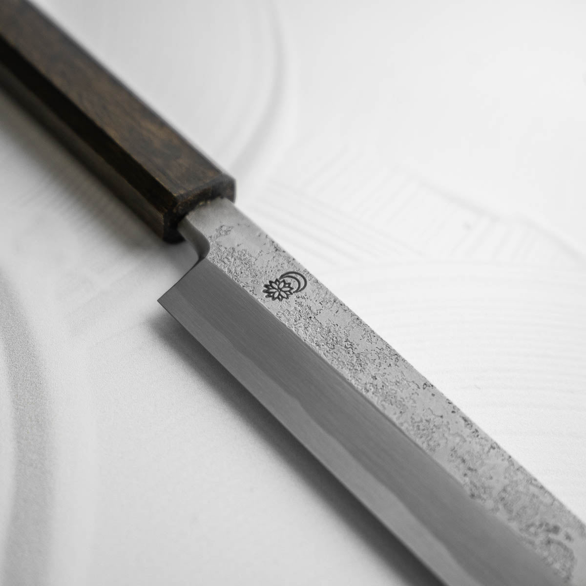 Sakai Kikumori "Kikuzuki Rin" Yanagiba 240mm